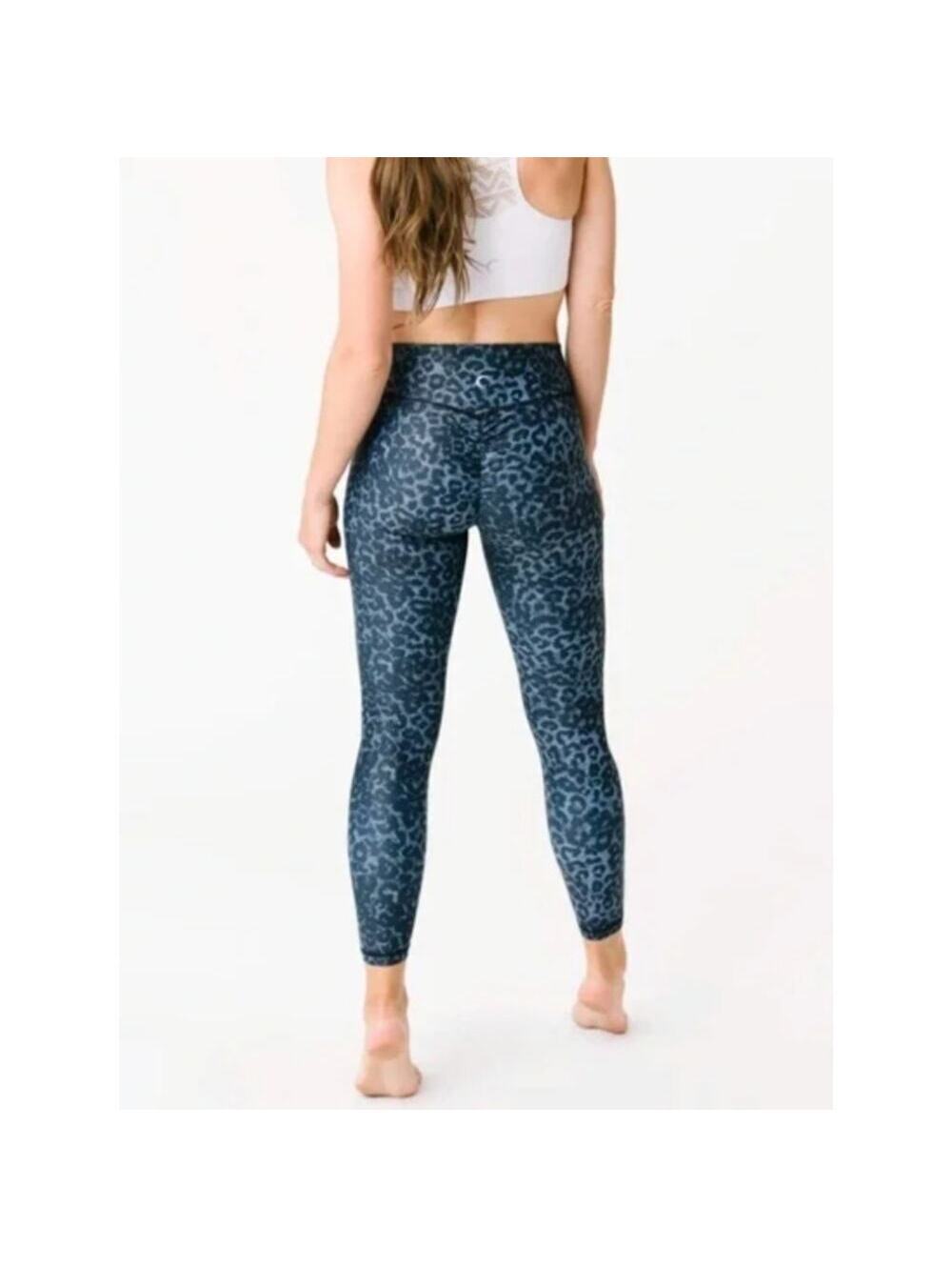 Zyia Active blue/black Leopard Print Scrunch Butt Light Luxe Leggings Size 8-10